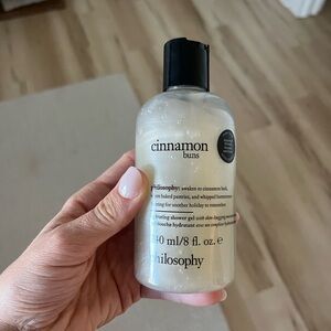 Philosophy cinnamon buns hydrating shower gel